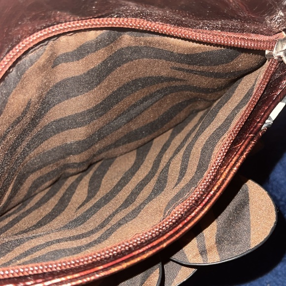 Hananel Zebra Print Big flower Crossbody Bag🔥🔥 - Picture 7 of 9